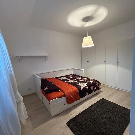 Villa Apartments * 克拉奥华