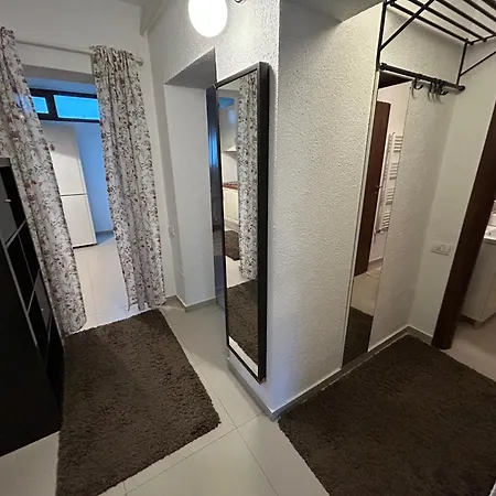 Villa Apartments * 克拉奥华