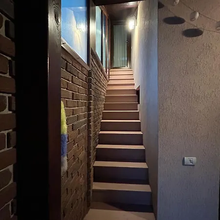 Villa Apartments * 克拉奥华